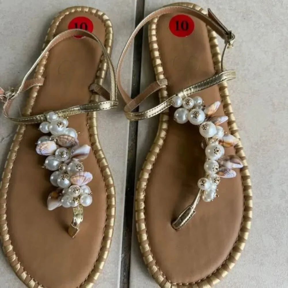 Jessica Simpson Bryelea Gold Pearl Seashell T-Strap Flat Sandals Women's Size 10